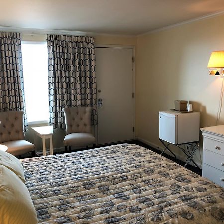 Adams Ocean Front Resort Дьюи-Бич Экстерьер фото